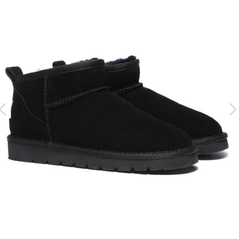 UGG Australian Julia Short Mini Boots Black size 6